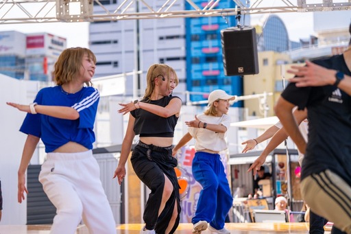 LINE_ALBUM_LMD_241012_80-2048x1365